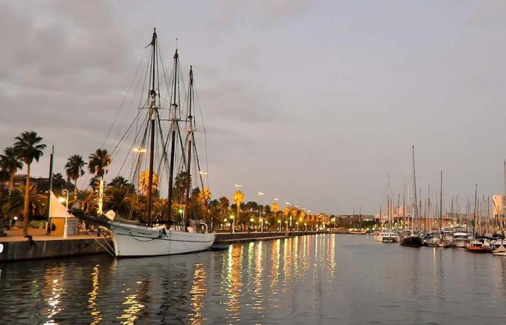 Old Town! Beach! Barcelona Luaran gambar